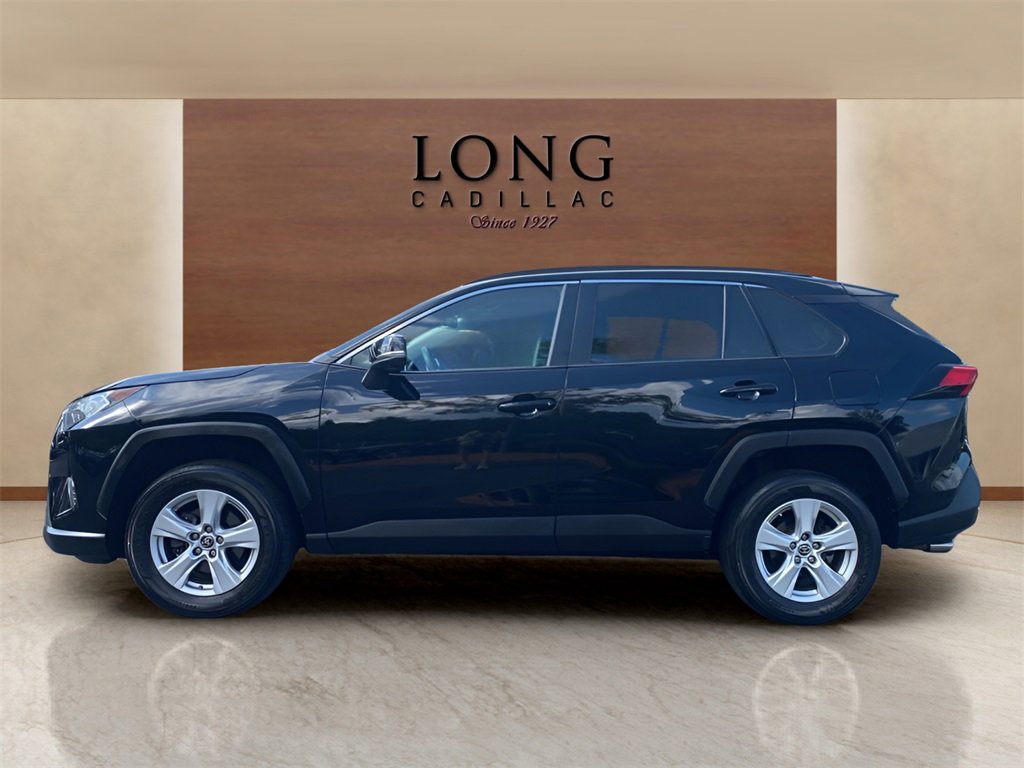 Used 2019 Toyota RAV4 XLE with VIN 2T3P1RFVXKC006097 for sale in Southborough, MA