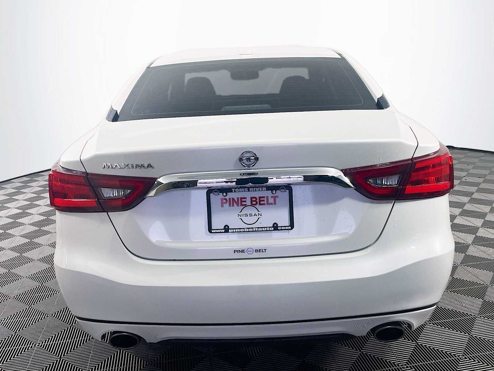2018 Nissan Maxima S photo 5