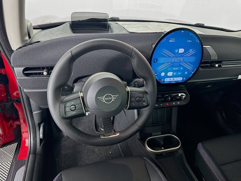 2025 Mini Cooper 2 Door Hardtop Iconic photo 16