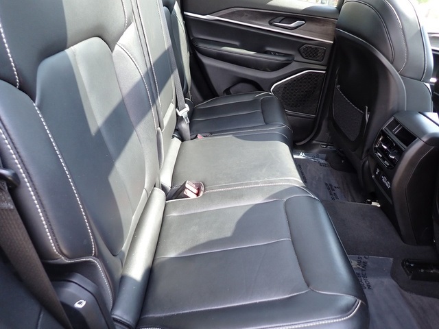 2022 Jeep Grand Cherokee Limited photo 14