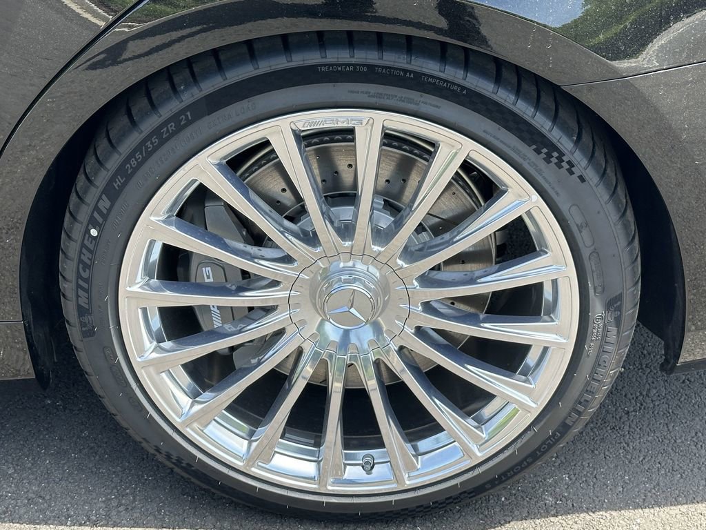 2025 Mercedes Benz S AMG 63 e 4MATIC photo 22