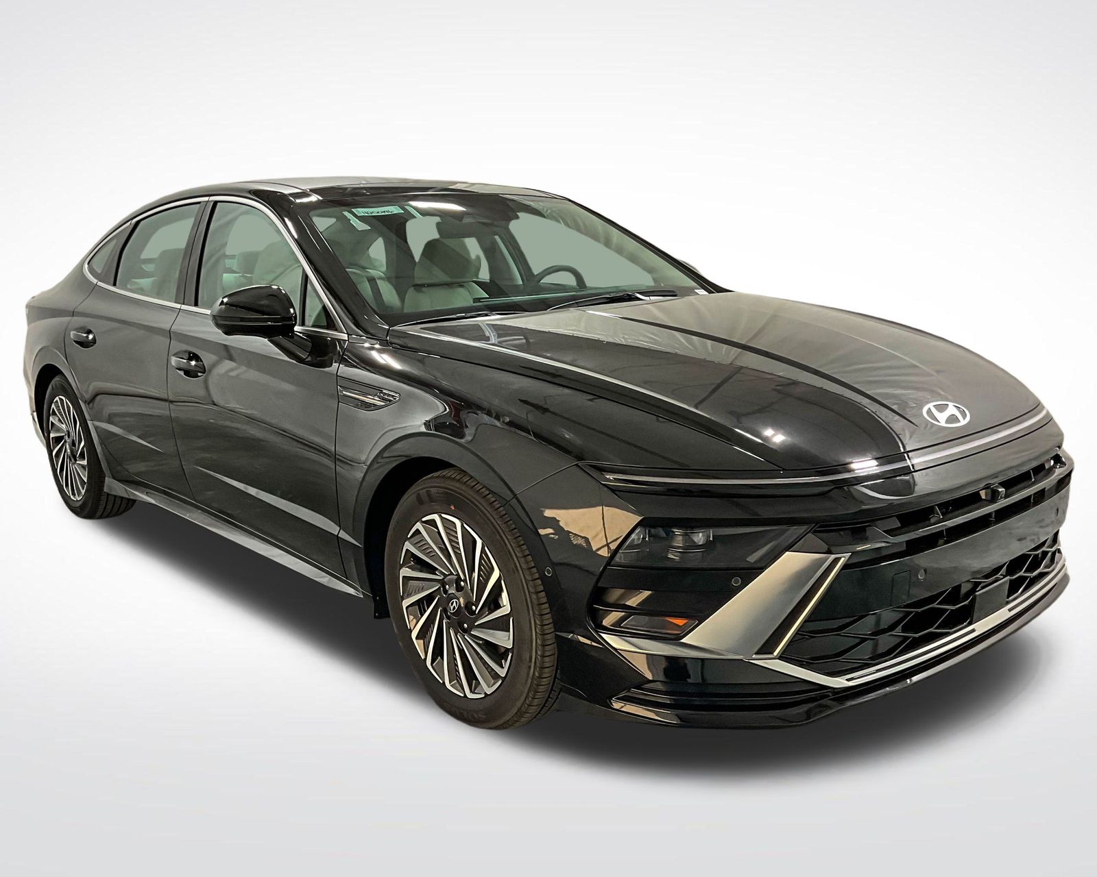 2025 Hyundai Sonata Hybrid Limited photo 3