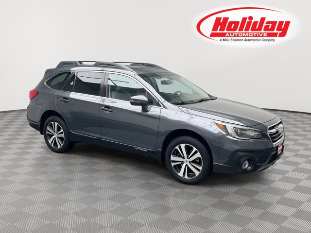 2019 Subaru Outback Limited's photo