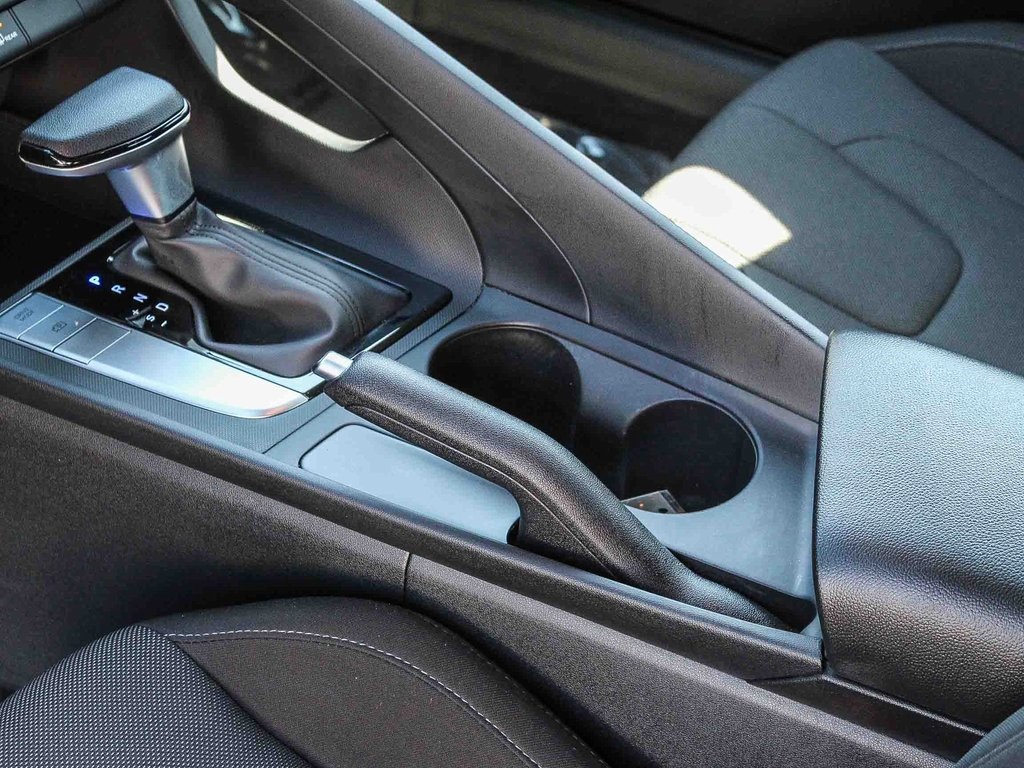 2025 Hyundai Elantra SE photo 19