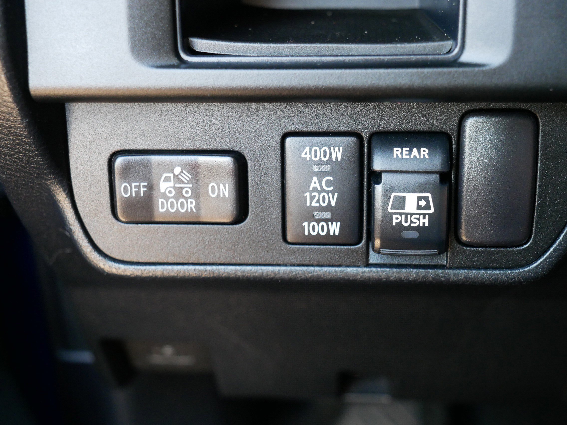 2017 Toyota Tacoma TRD 4x4 photo 25