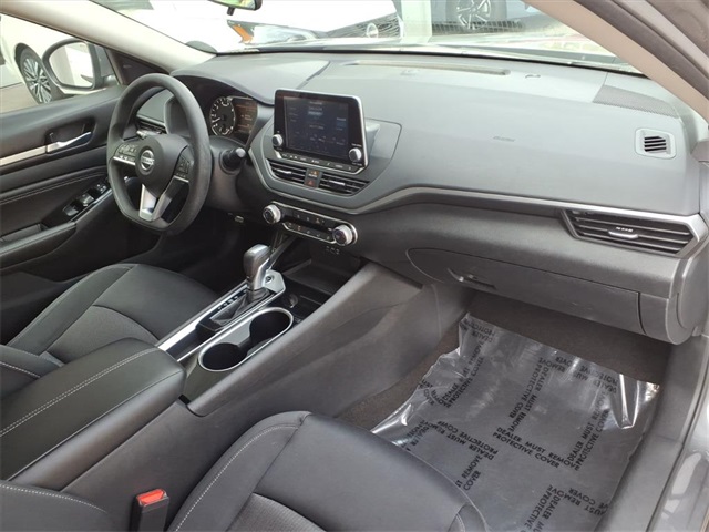 2021 Nissan Altima 2.5 SV photo 22
