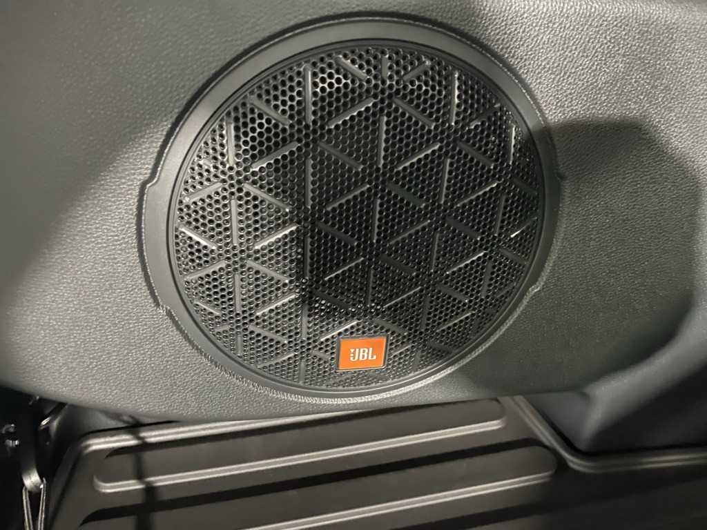 2025 Toyota RAV4 Hybrid XSE photo 23