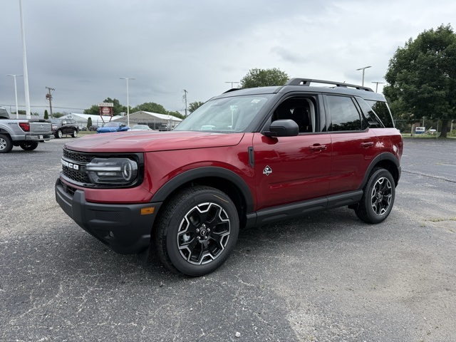 2025 Ford Bronco Sport Outer Banks photo 4
