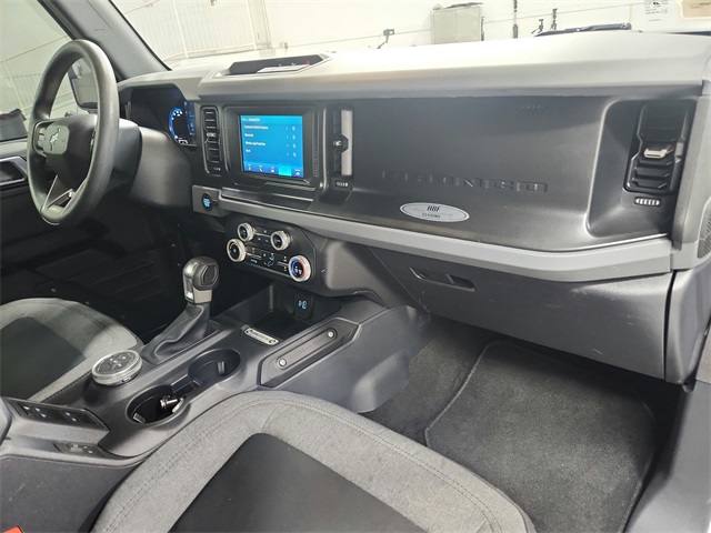 2023 Ford Bronco Base photo 38