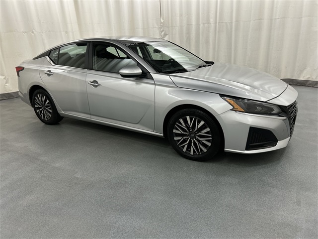 2023 Nissan Altima SV