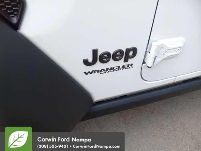 2021 Jeep Wrangler Unlimited Willys photo 10