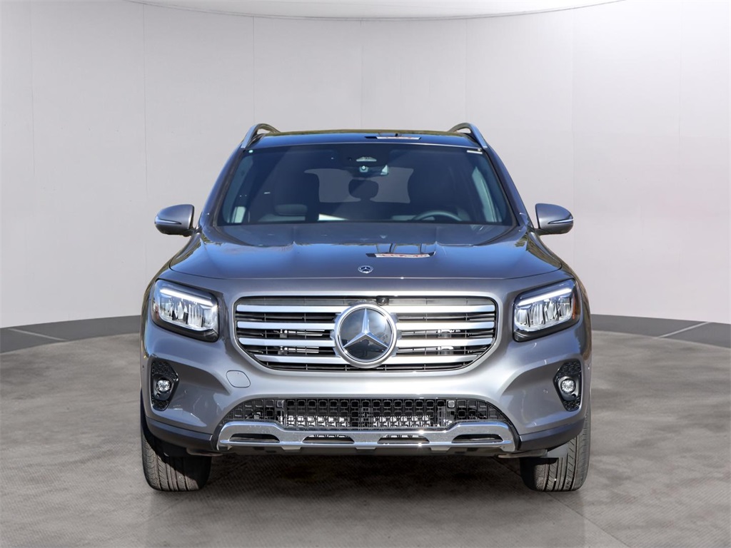2026 Mercedes Benz GLB 250 4MATIC photo 2