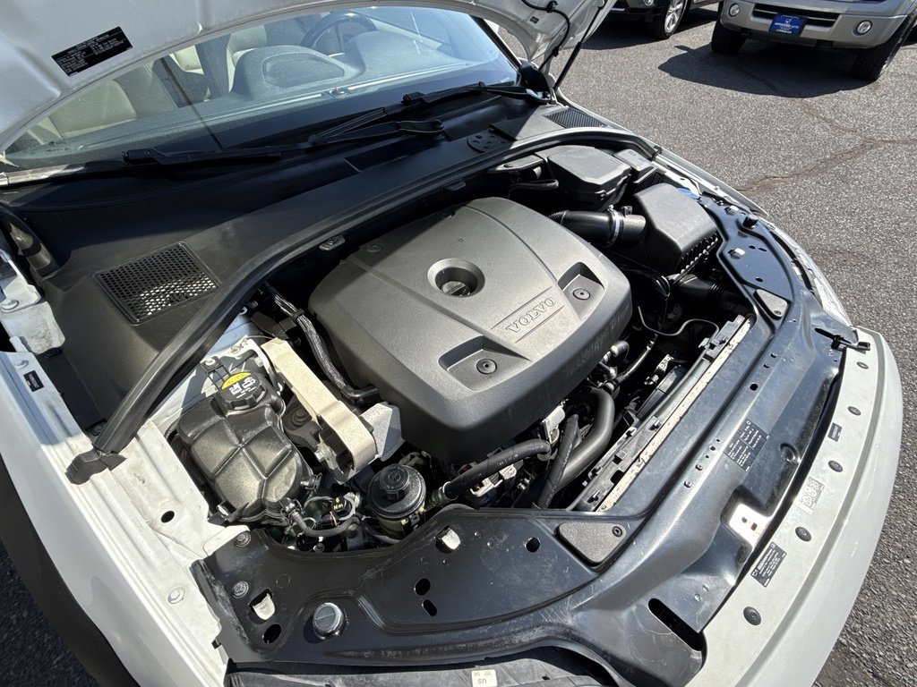 2016 Volvo XC70 T5 Drive-E Premier photo 4