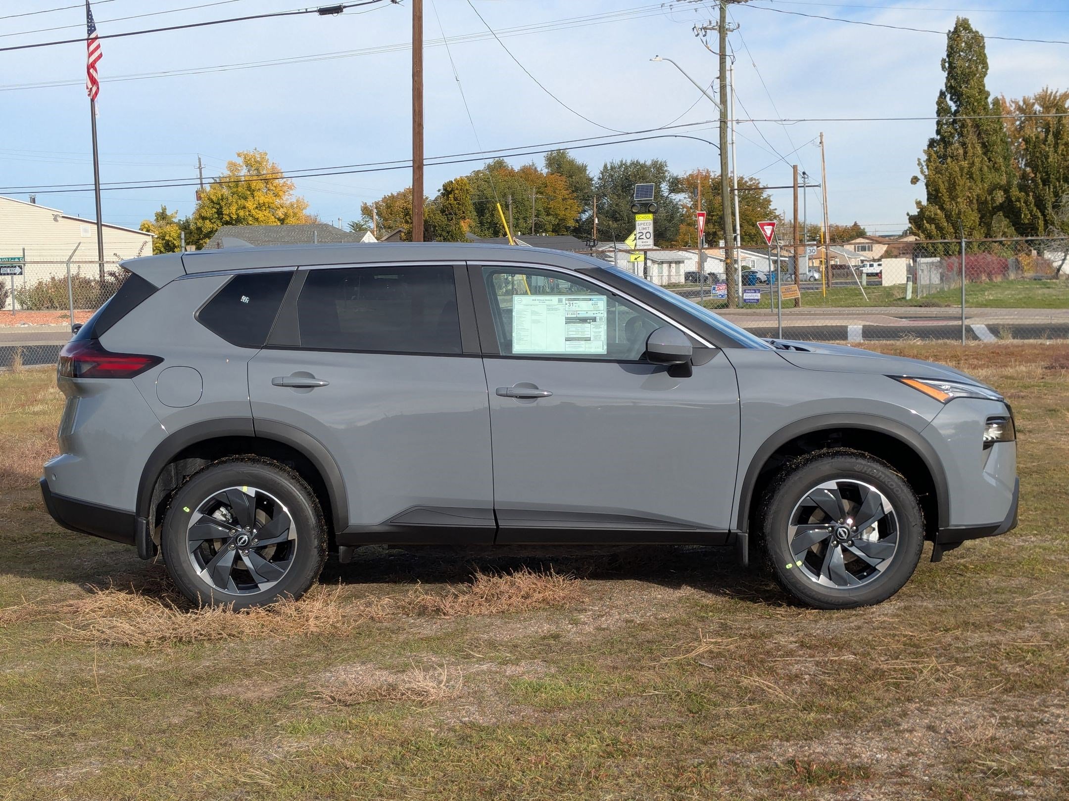 2026 Nissan Rogue SV photo 2