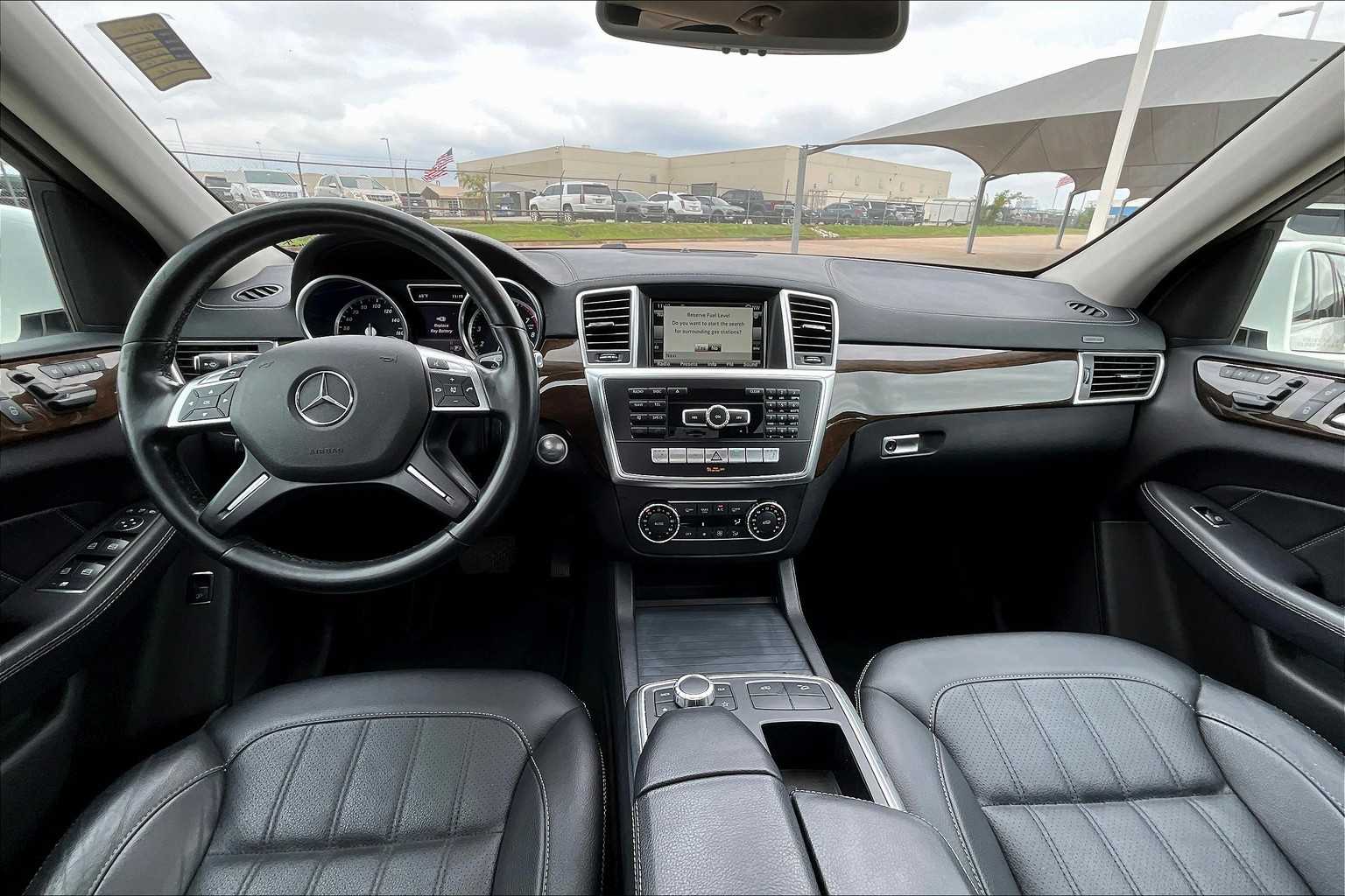 2016 Mercedes Benz GL 450 photo 14
