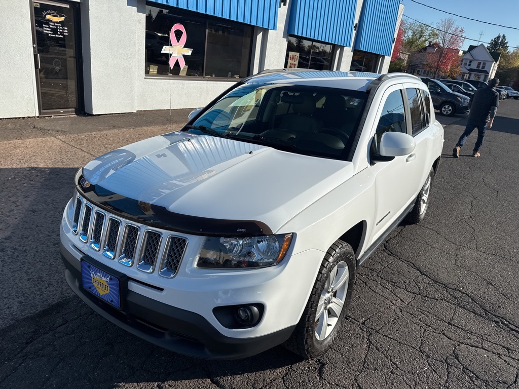 Used 2015 Jeep Compass Latitude with VIN 1C4NJDEB3FD257496 for sale in Superior, WI