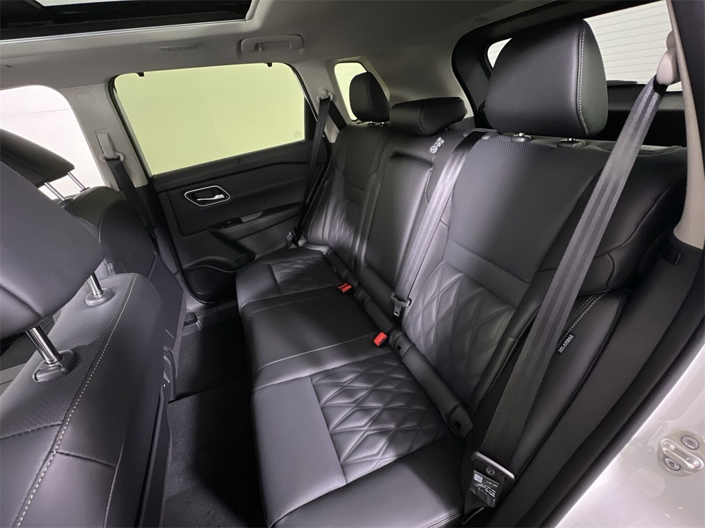 2026 Nissan Rogue Platinum photo 22