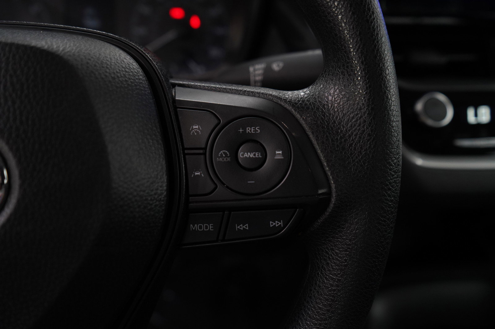 2024 Toyota Corolla LE photo 19
