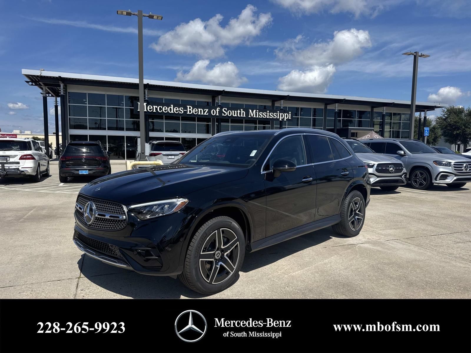 2026 Mercedes-Benz GLC Base's photo