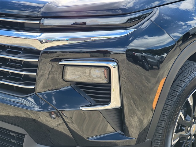 2025 Chevrolet Traverse photo 10