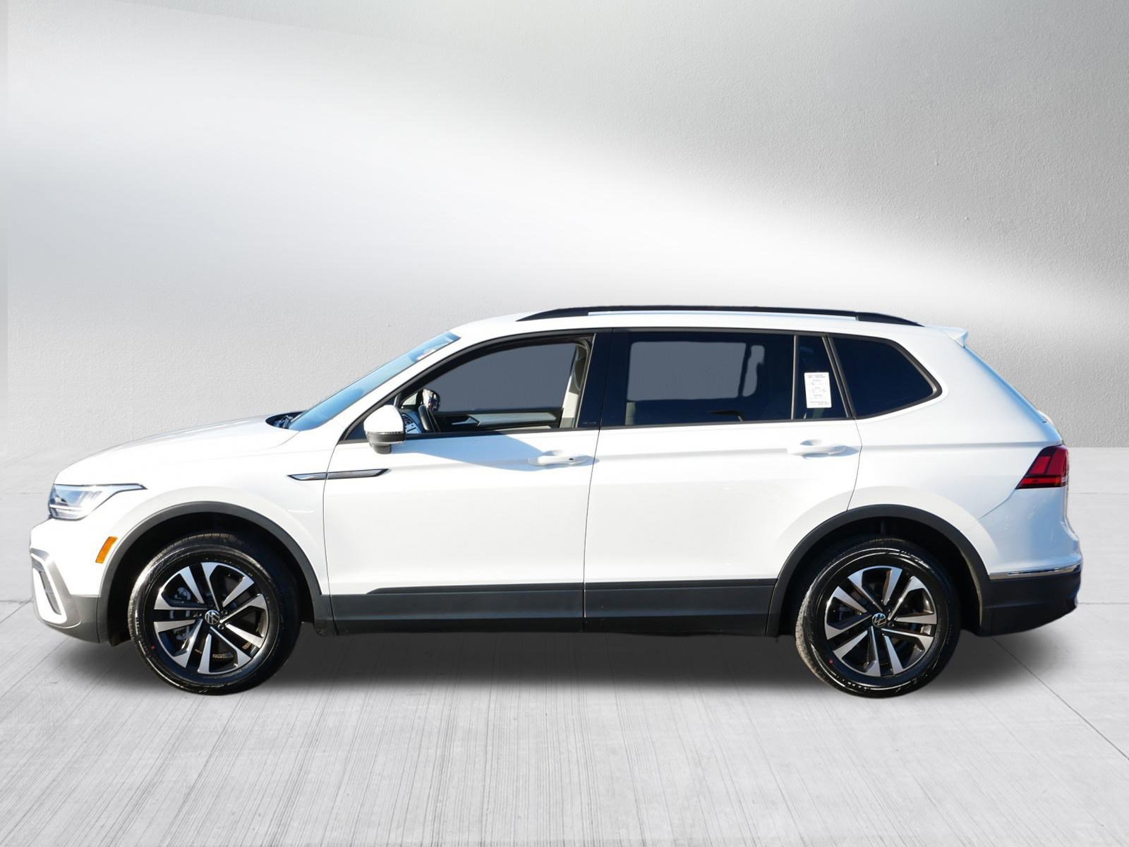 2024 Volkswagen Tiguan S photo 4