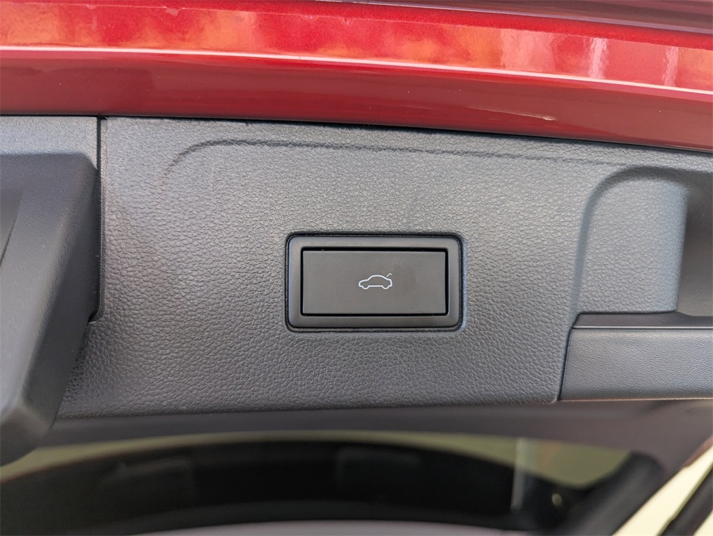2024 Volkswagen Atlas SE Technology photo 29