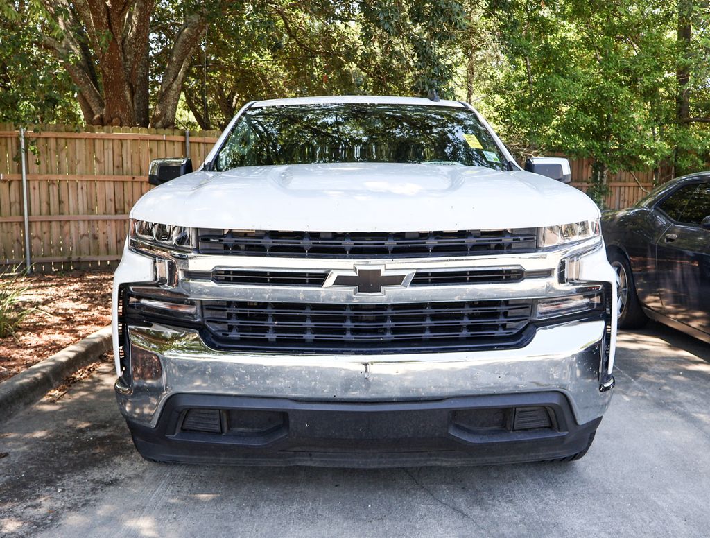 2020 Chevrolet Silverado 1500 LT photo 2
