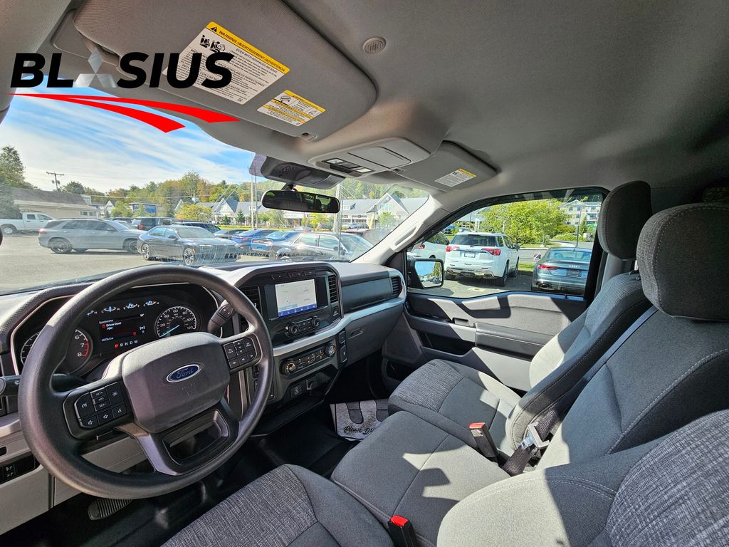 2023 Ford F-150 XLT photo 9