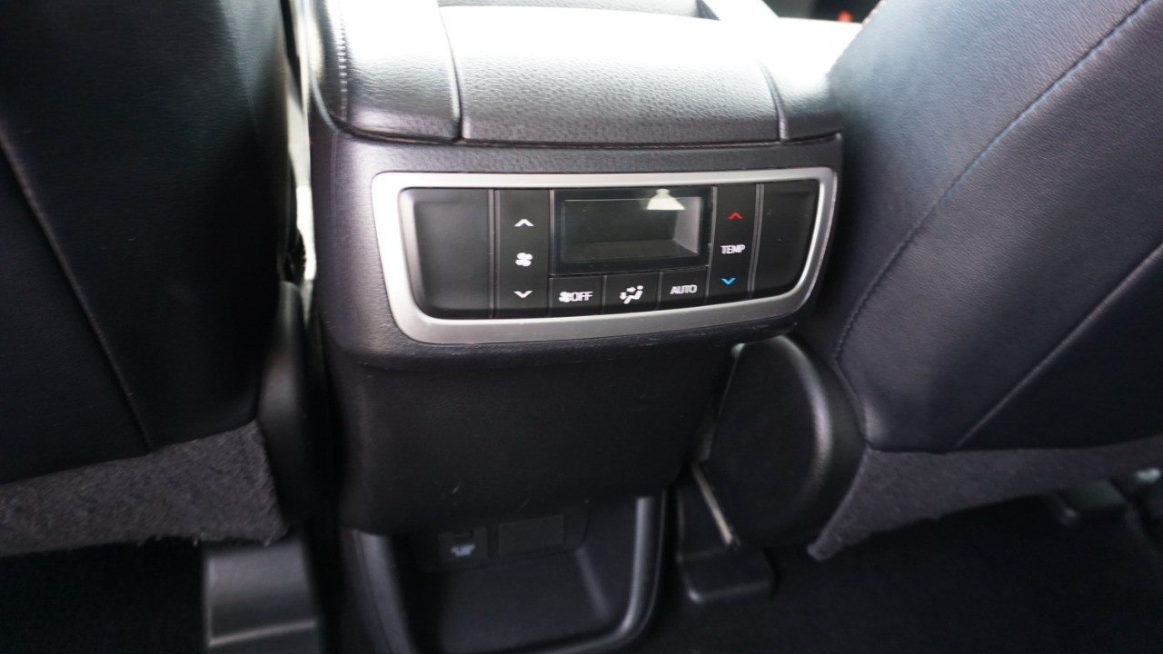 2016 Toyota Highlander Base Hybrid photo 21