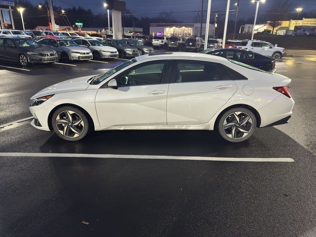 2022 Hyundai Elantra SEL