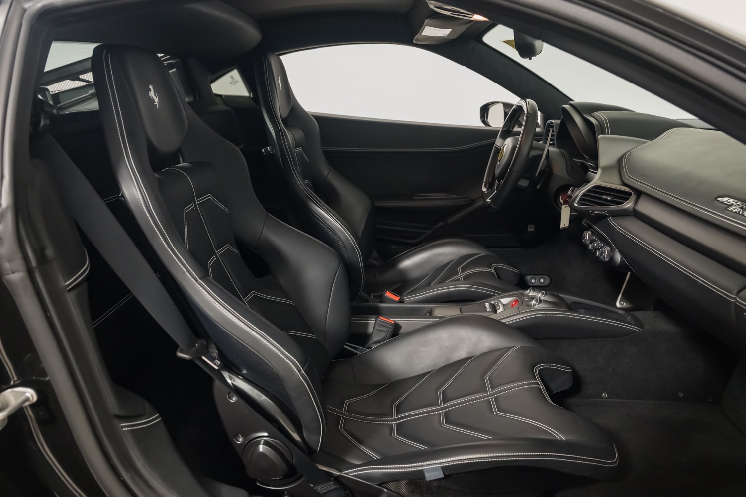 2015 Ferrari 458 Italia photo 24