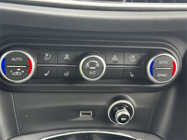 2022 Alfa Romeo Stelvio Ti Sport photo 30