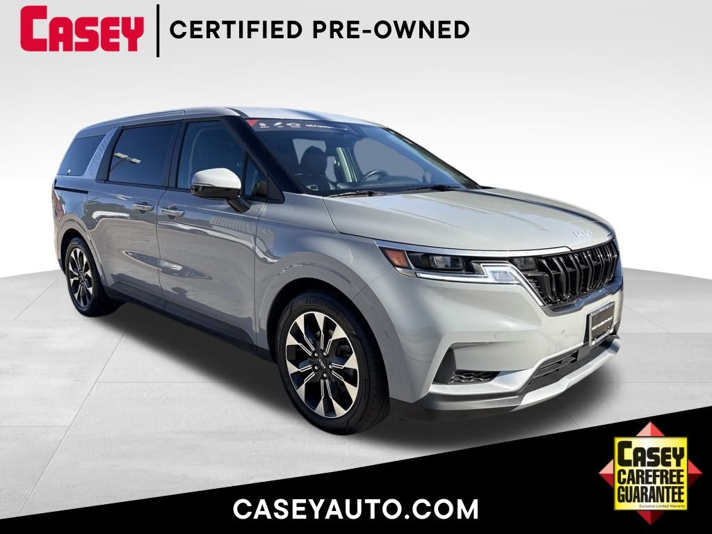 2024 Kia Carnival EX's photo