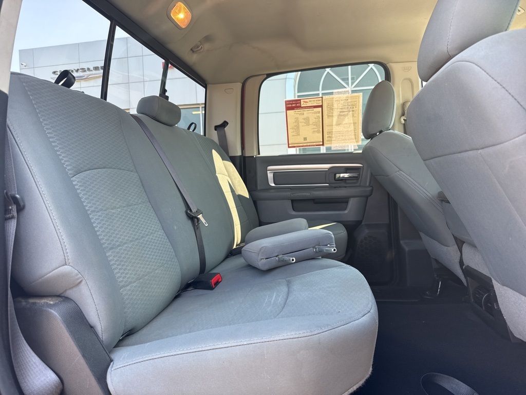 2019 Ram 1500 Classic SLT photo 25