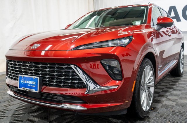 2024 Buick Envision Avenir photo 2