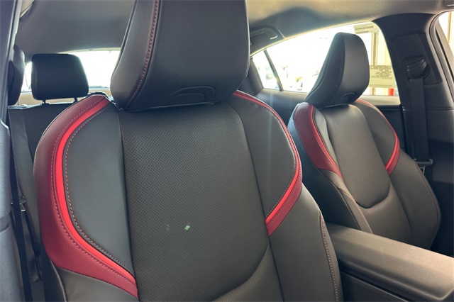 2026 Toyota Prius Plug-in Hybrid XSE photo 17