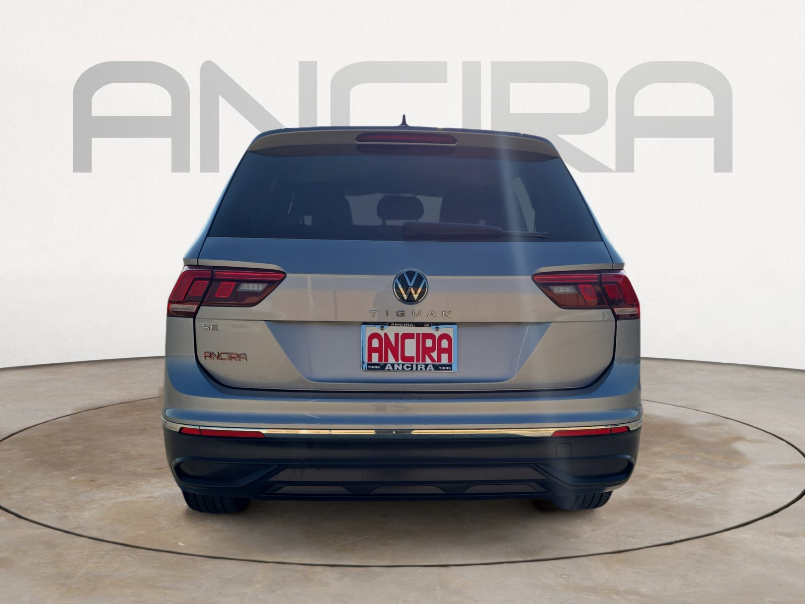2023 Volkswagen Tiguan SE photo 9