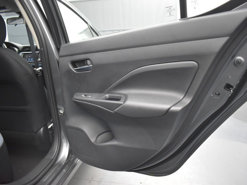 2025 Nissan Versa 1.6 SV photo 19