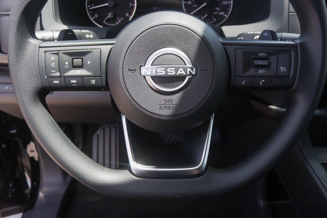 2025 Nissan Pathfinder S photo 10