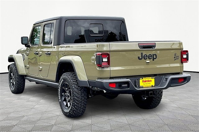 2025 Jeep Gladiator Willys photo 3