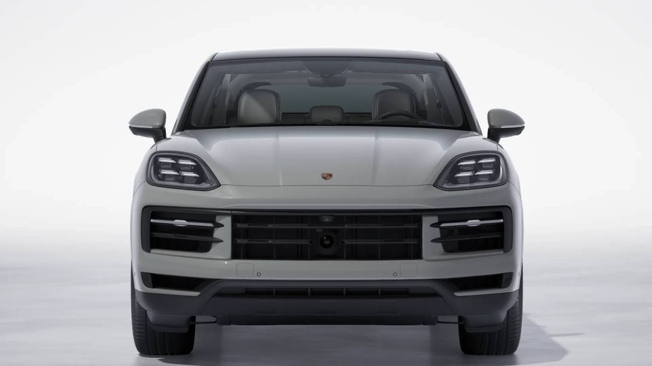 2026 Porsche Cayenne Coupe photo 9