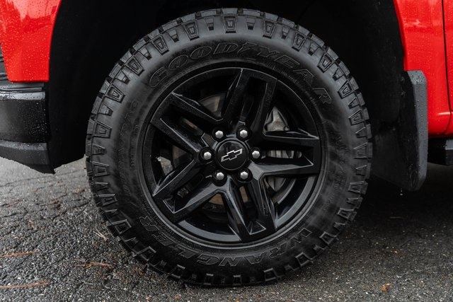 2020 Chevrolet Silverado 1500 LT Trail Boss photo 2