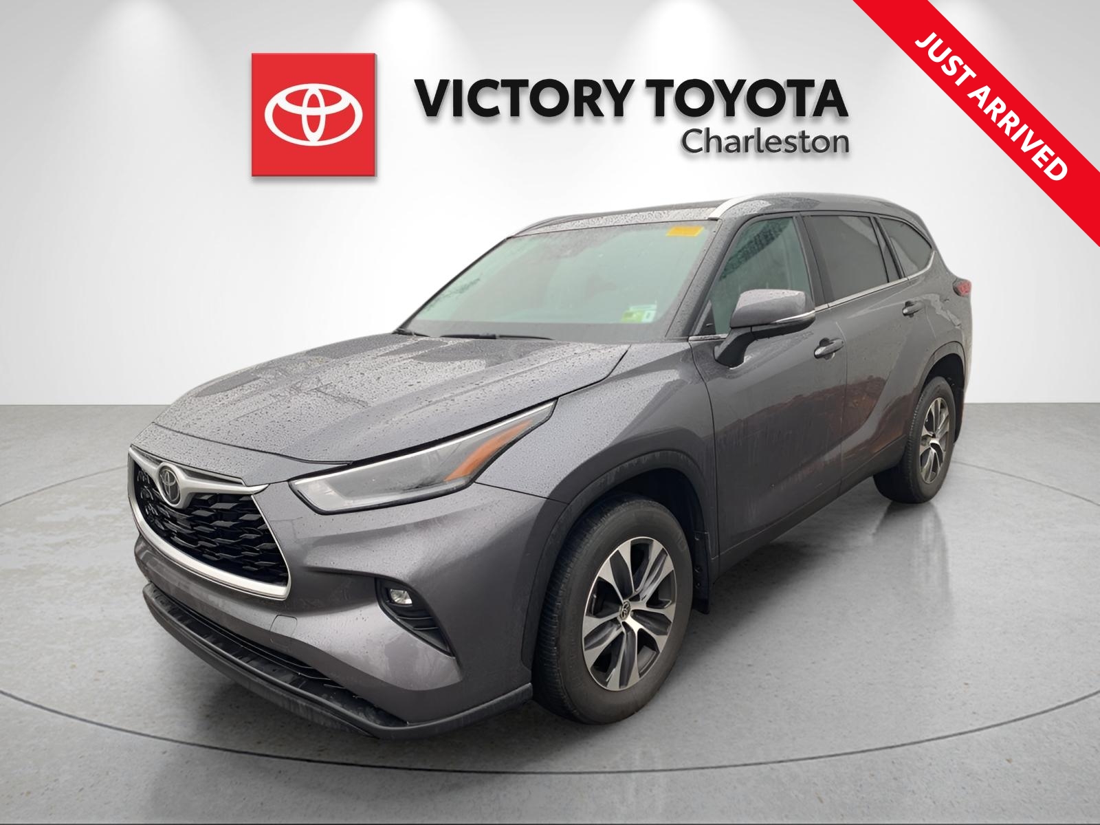 2021 Toyota Highlander XLE's photo