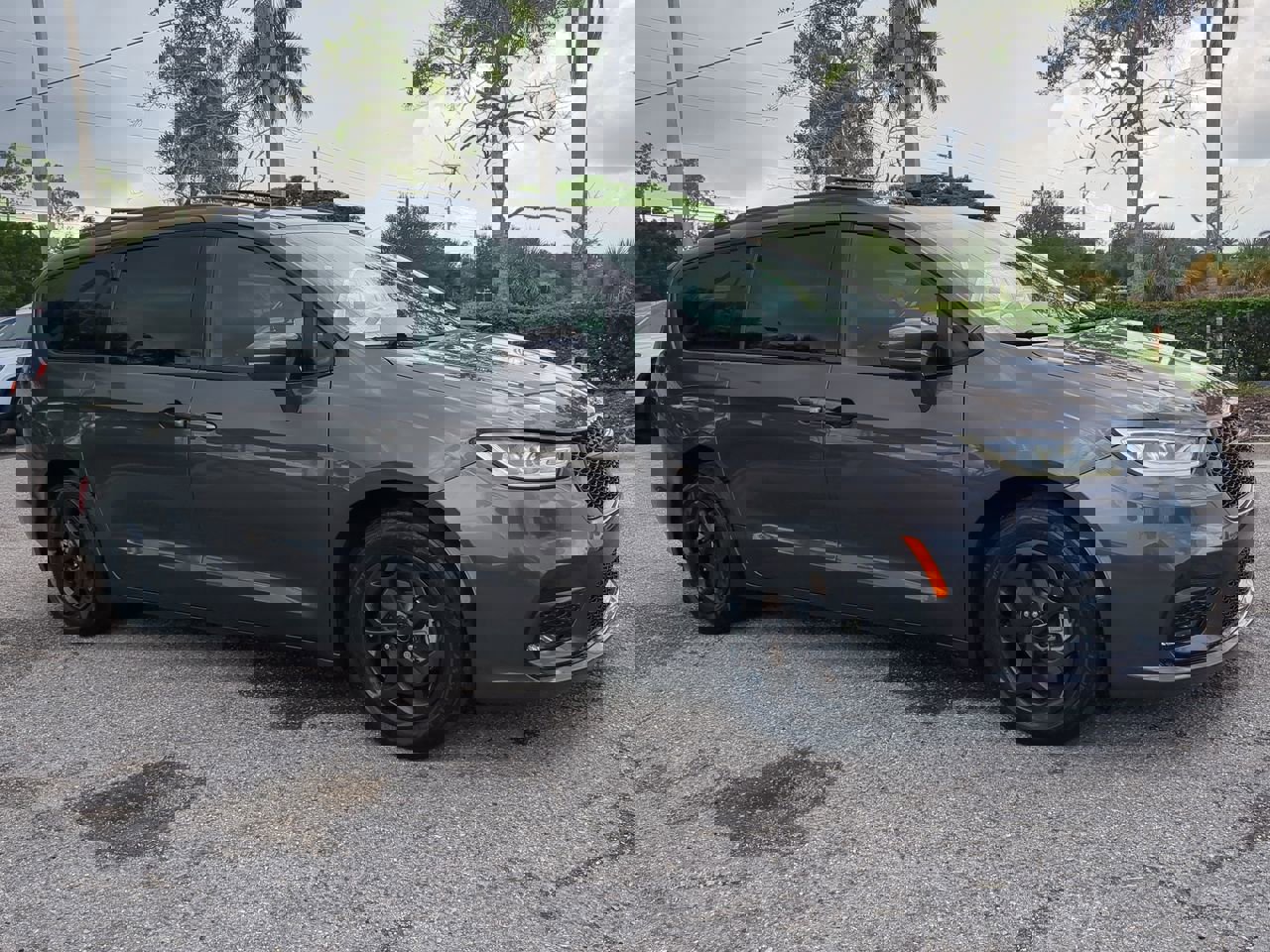 2C4RC1R78MR536100