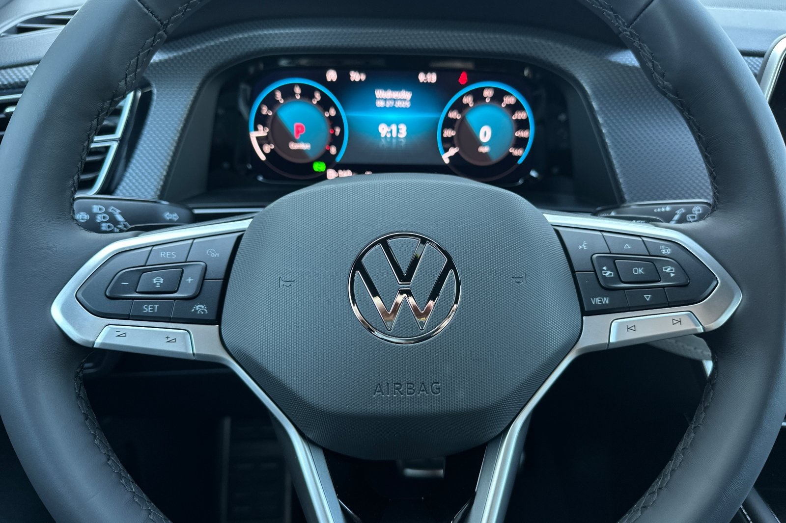 2026 Volkswagen Atlas Cross Sport SEL Premium R-Line photo 21