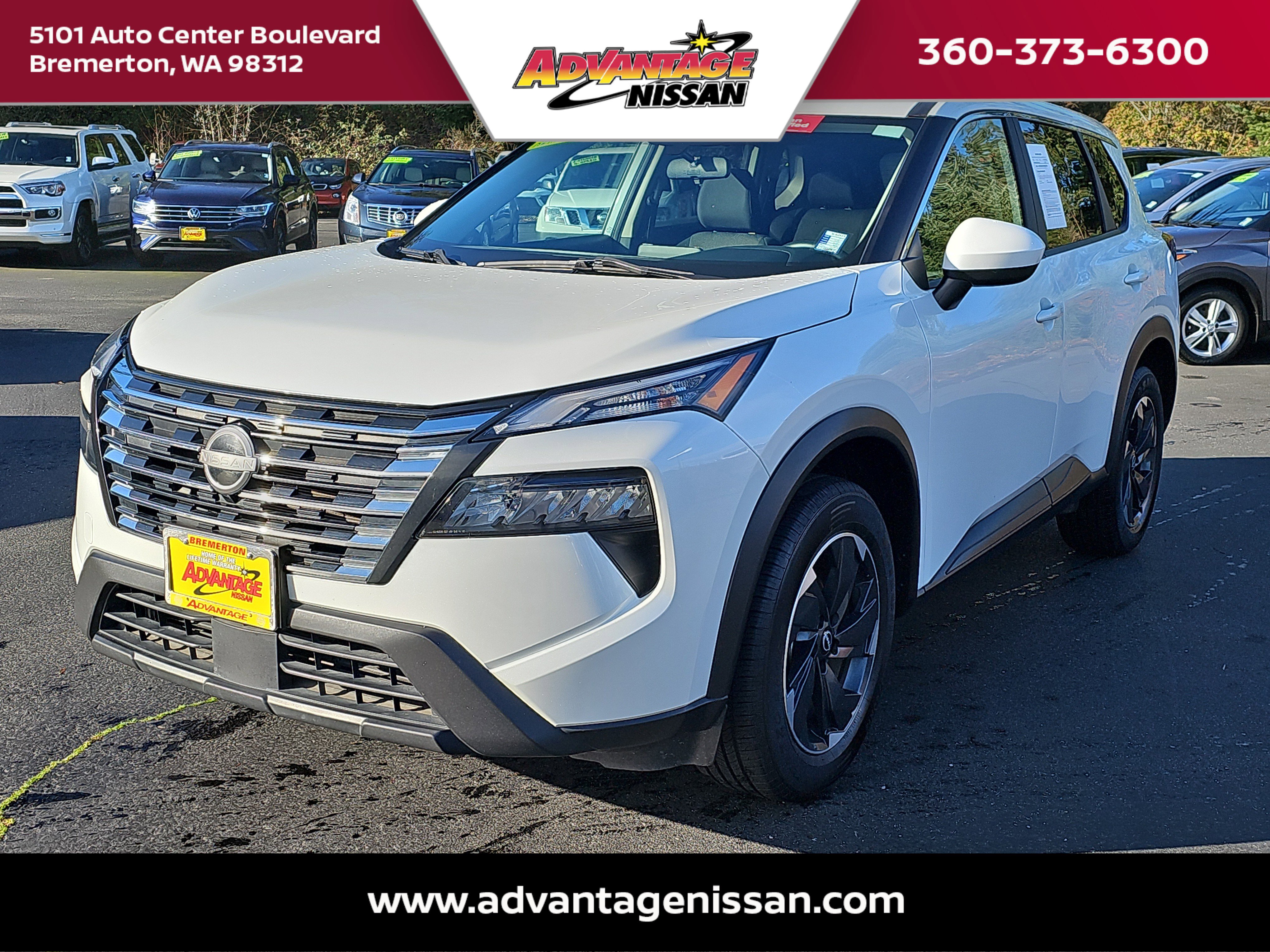 2024 Nissan Rogue SV's photo