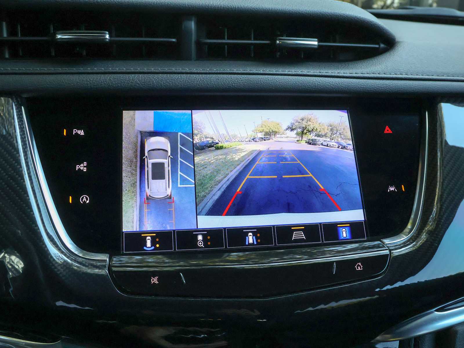 2023 Cadillac XT6 Sport photo 11