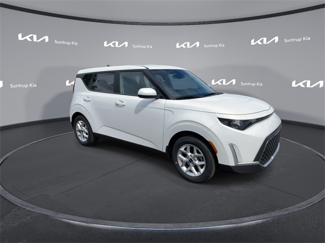 2025 Kia Soul S photo 2