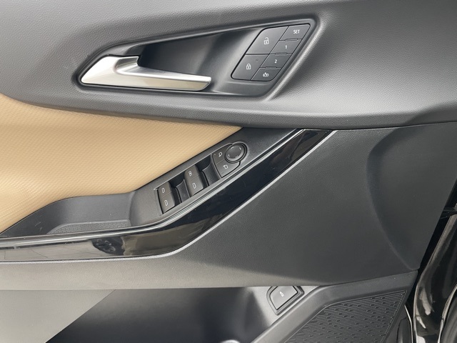2026 Chevrolet Equinox ACTIV photo 4