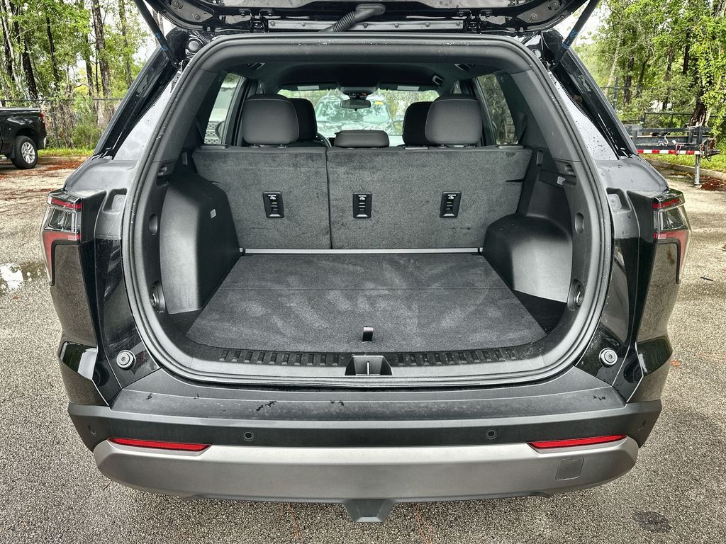 2025 Chevrolet Equinox LT photo 22